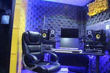 home-studio-com-equipamentos-para-producao-musical